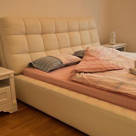 Apartman Nejra Tuzla Exterior foto