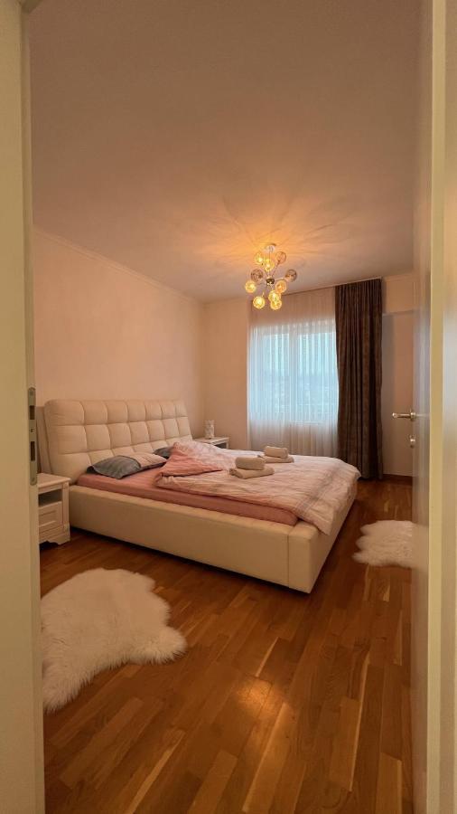 Apartman Nejra Tuzla Exterior foto