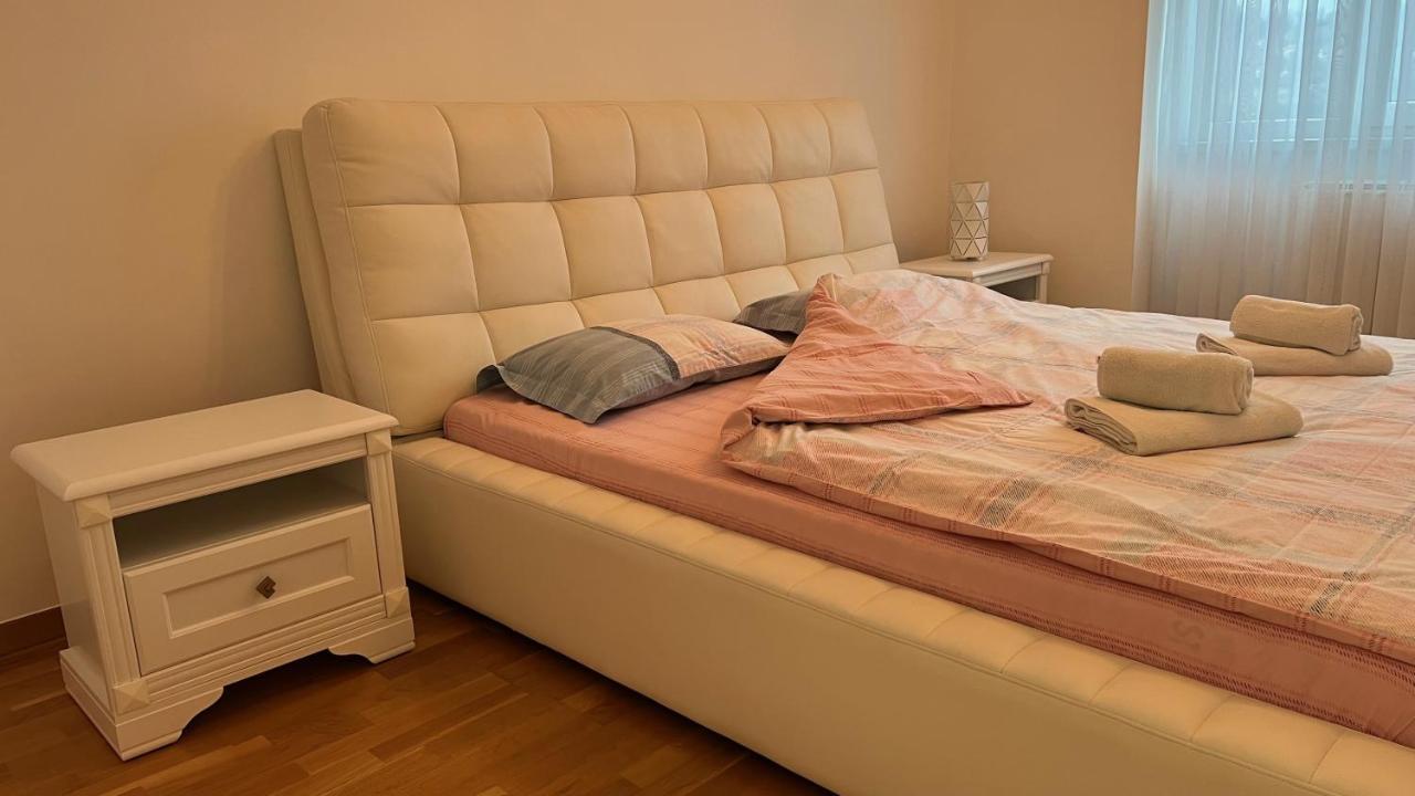 Apartman Nejra Tuzla Exterior foto