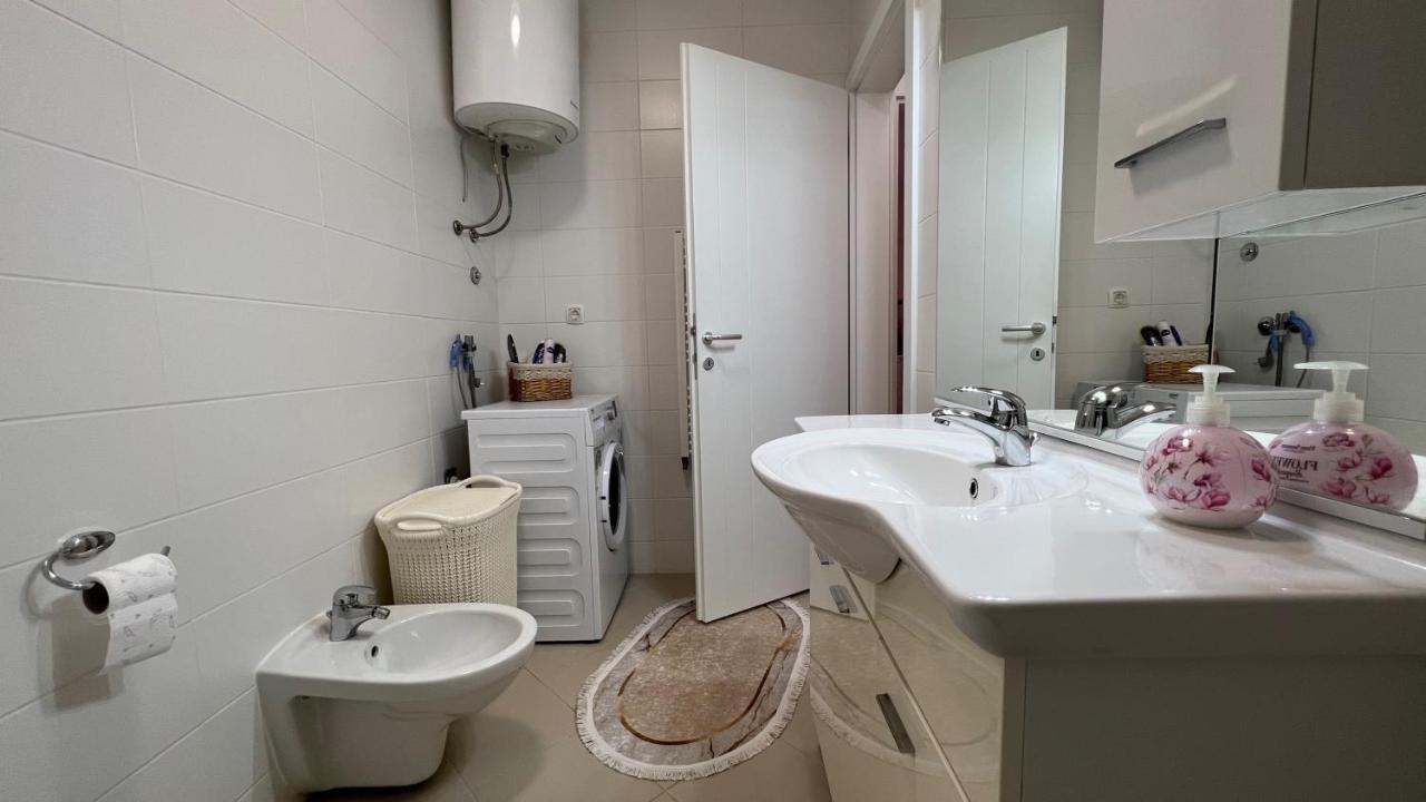 Apartman Nejra Tuzla Exterior foto