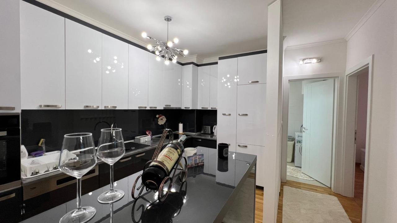 Apartman Nejra Tuzla Exterior foto